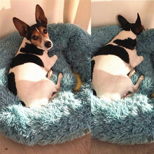 Load image into Gallery viewer, Calming Plush Pet Bed